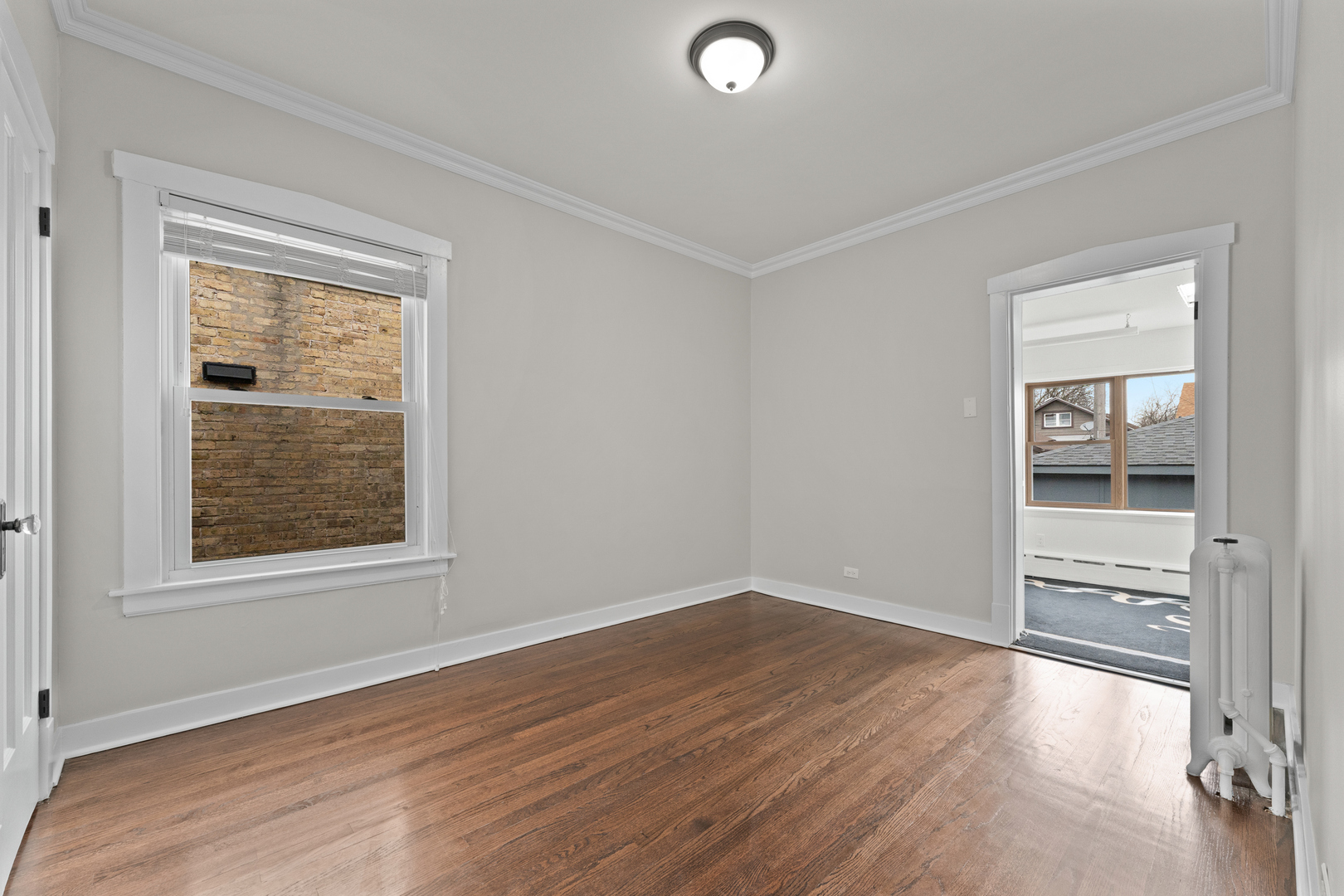 6120 W Berenice Avenue, Chicago, IL 60634