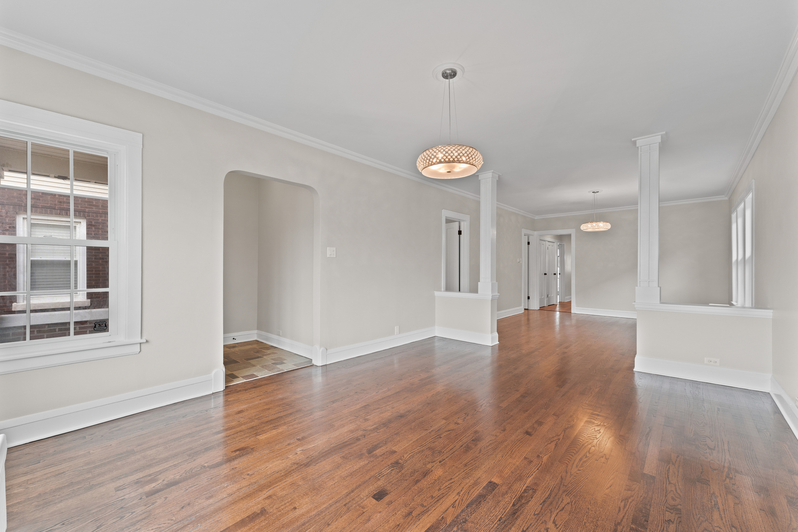 6120 W Berenice Avenue, Chicago, IL 60634