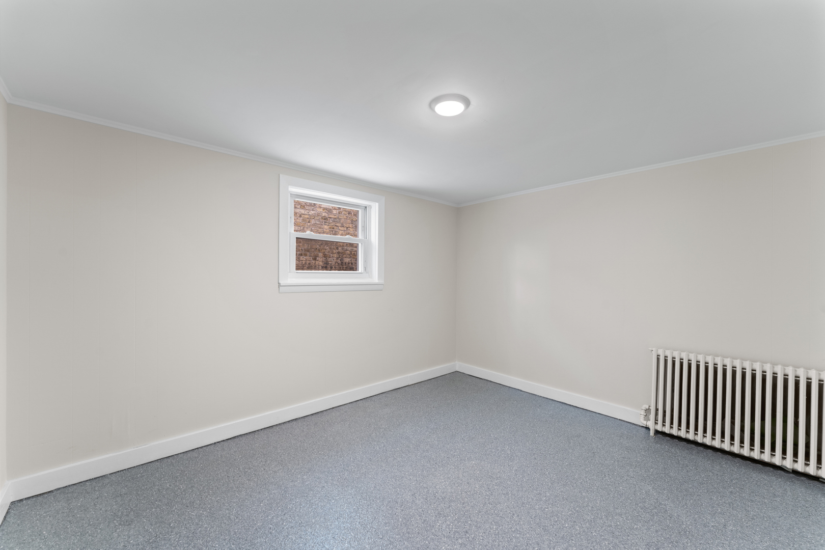 6120 W Berenice Avenue, Chicago, IL 60634