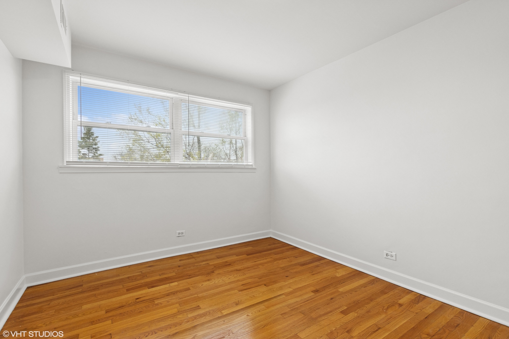 2642 W Foster Avenue, Unit #304, Chicago, IL 60625