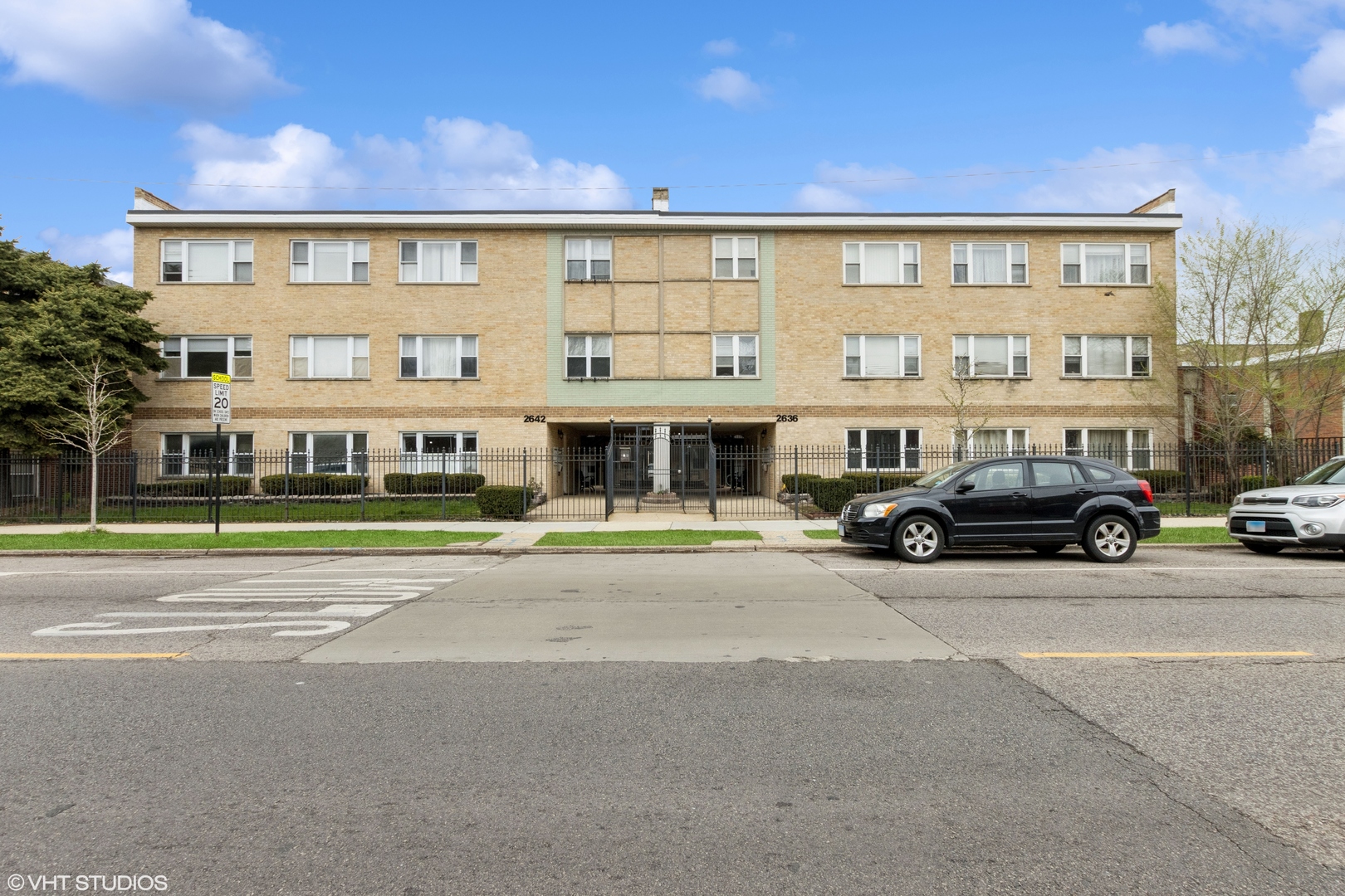 2642 W Foster Avenue, Unit #304, Chicago, IL 60625