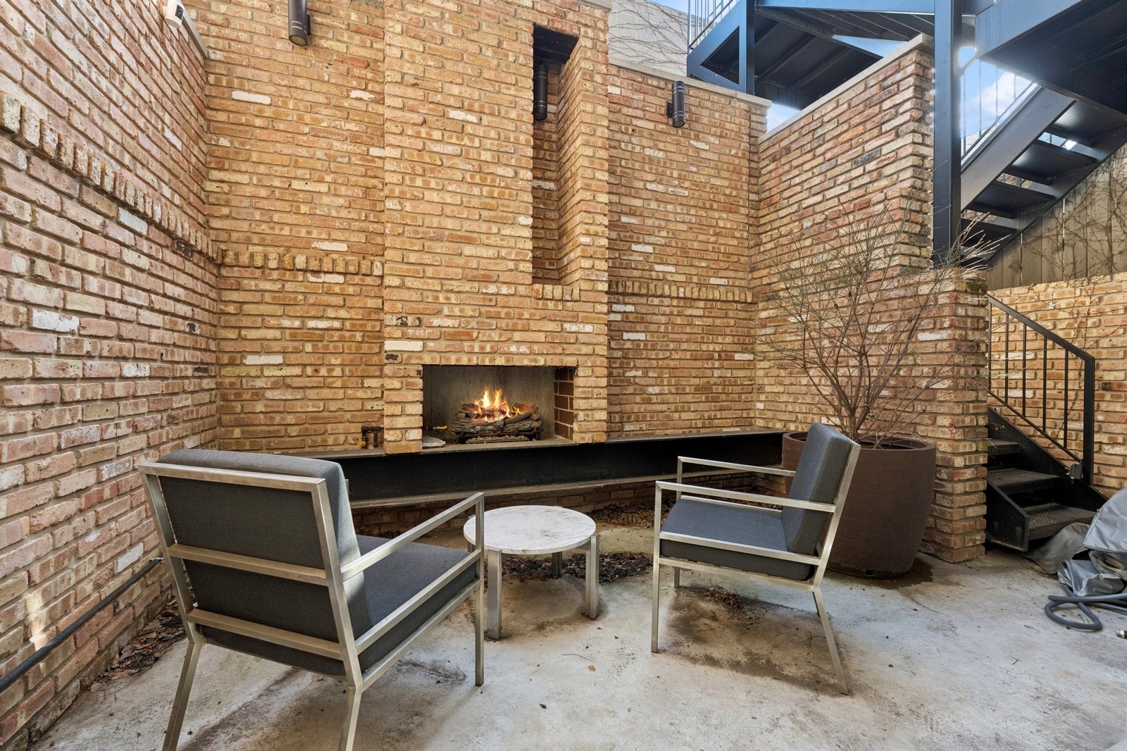 1423 W Huron Street, Unit #1, Chicago, IL 60642