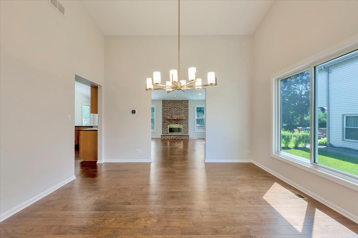 950 Cumberland Lane, Buffalo grove, IL 60089