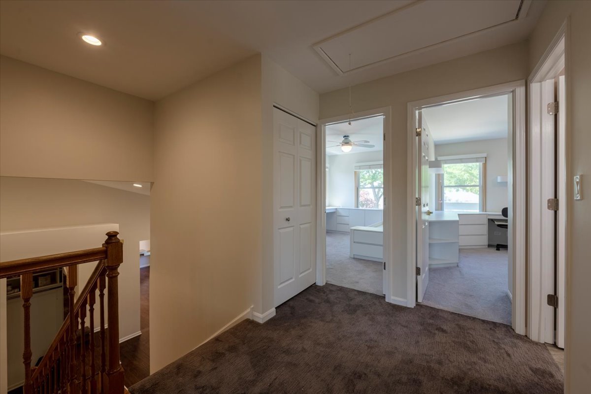 950 Cumberland Lane, Buffalo grove, IL 60089