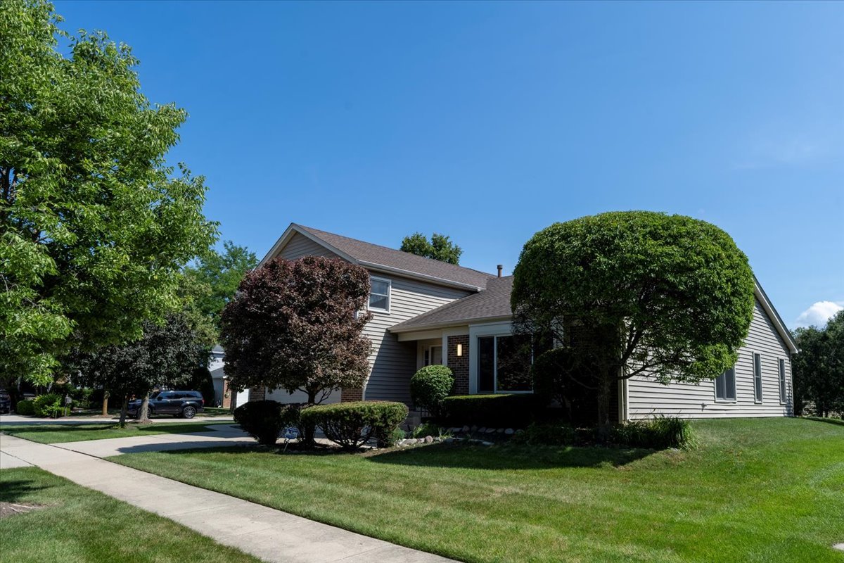 950 Cumberland Lane, Buffalo grove, IL 60089