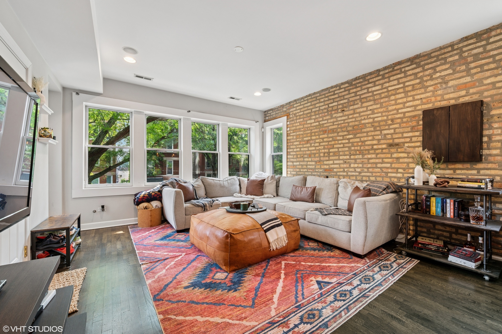 2310 N Leavitt Avenue, Unit #2, Chicago, IL 60647