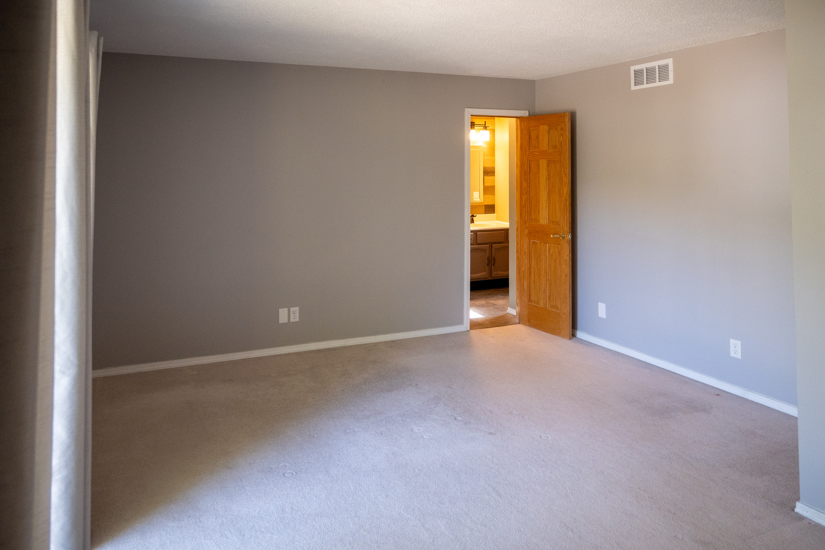 1414 S Shores UNIT 1414, Sullivan, IL, 61951