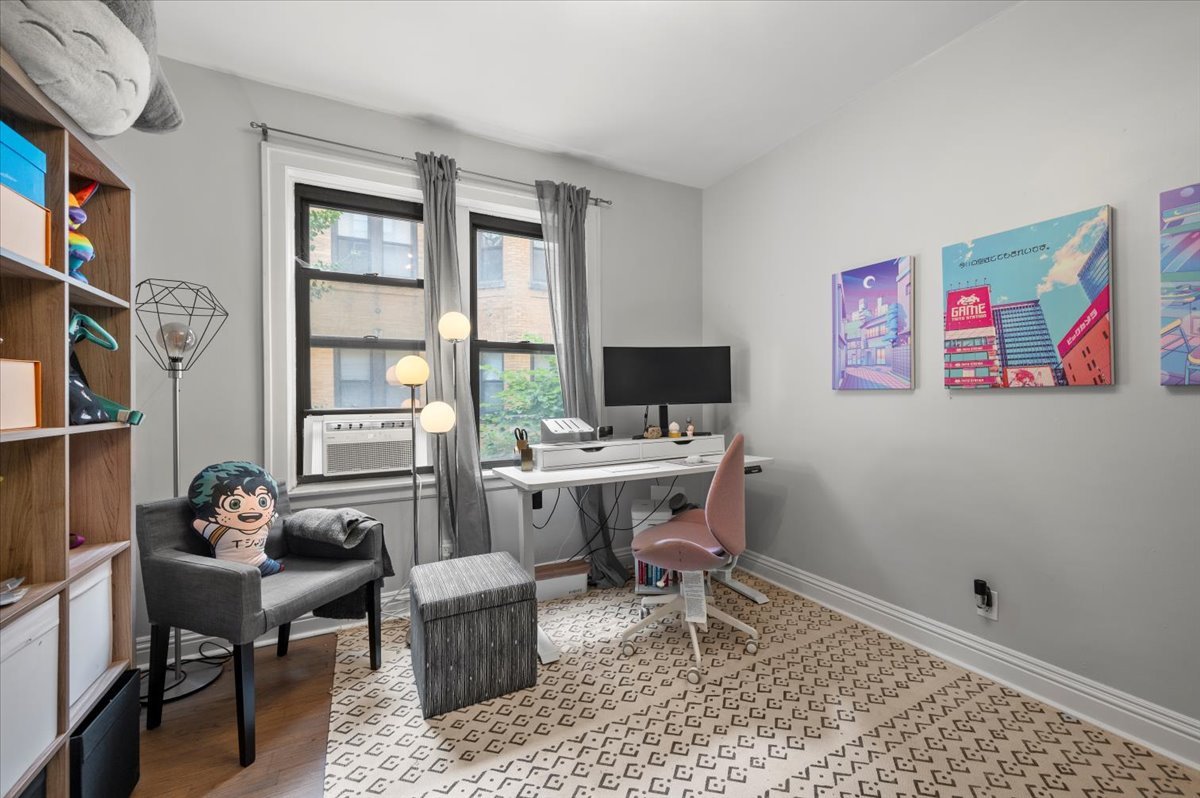 2842 N FRANCISCO Avenue, Unit #1A, Chicago, IL 60618