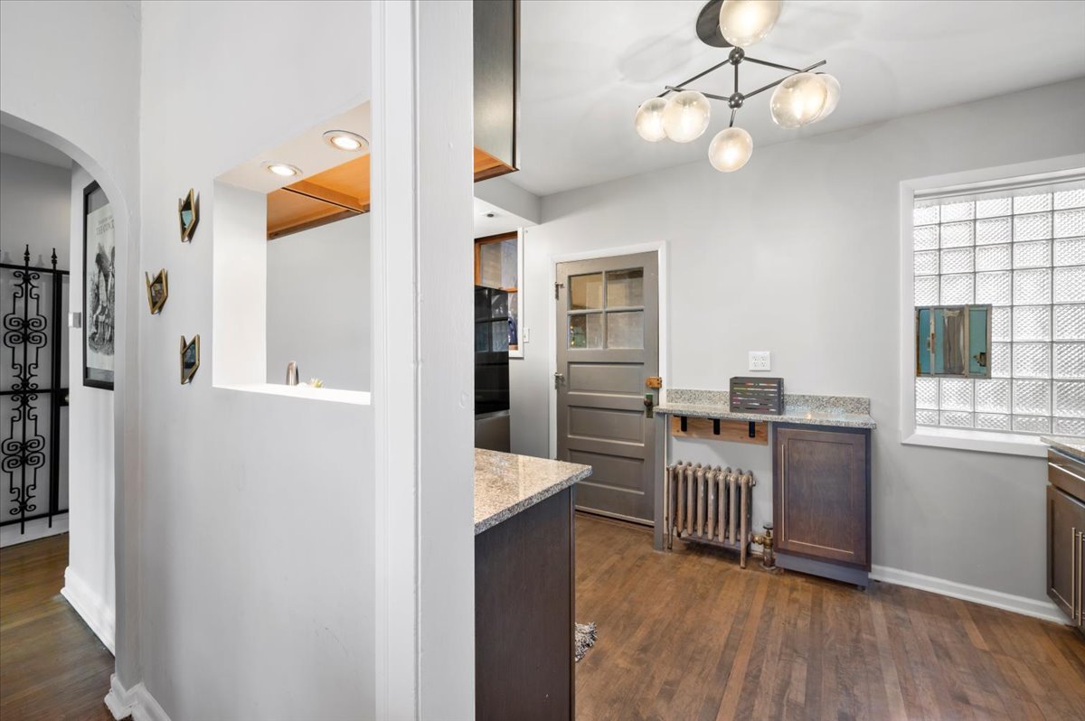 2842 N FRANCISCO Avenue, Unit #1A, Chicago, IL 60618