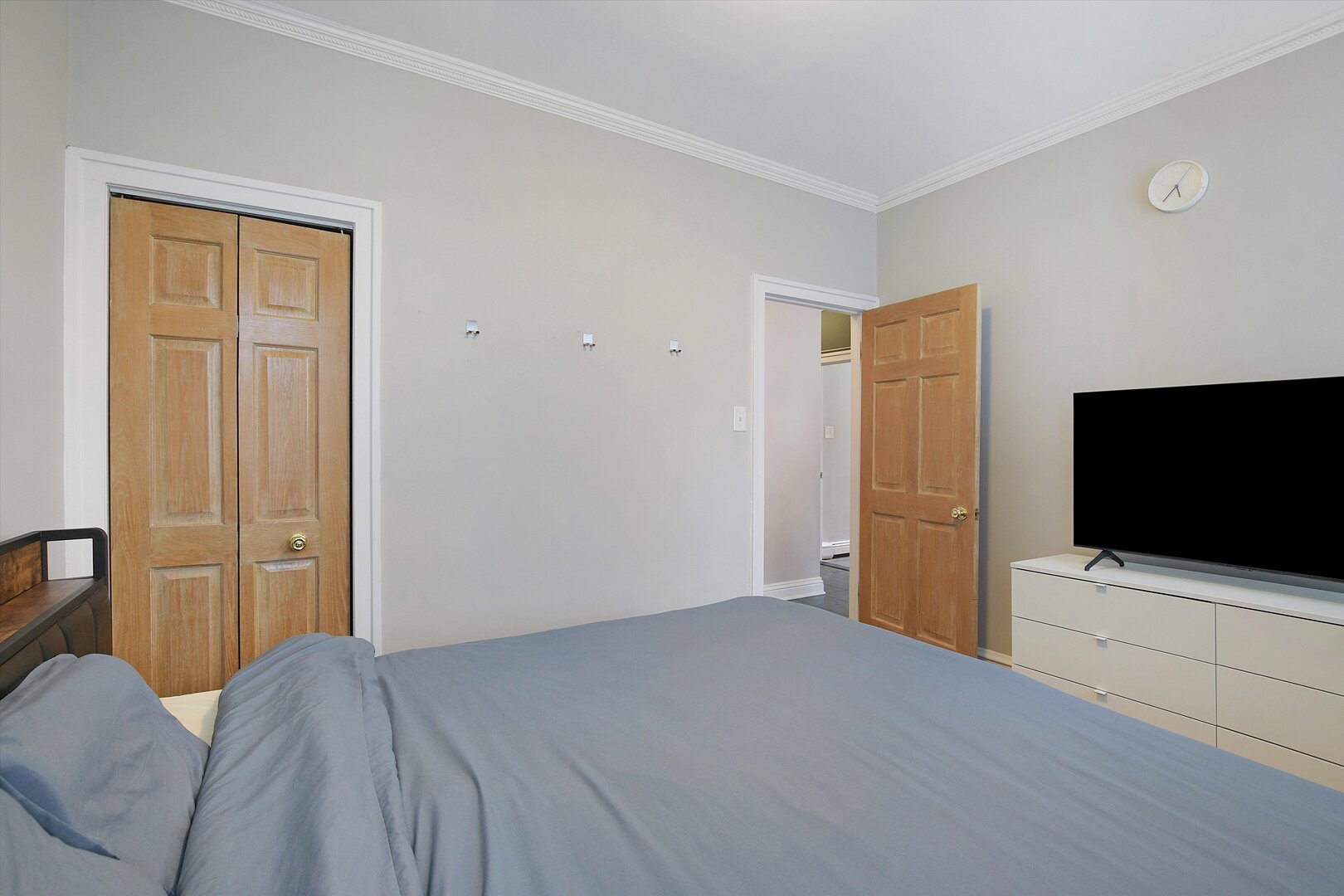 630 W Waveland Avenue, Unit #4A, Chicago, IL 60613
