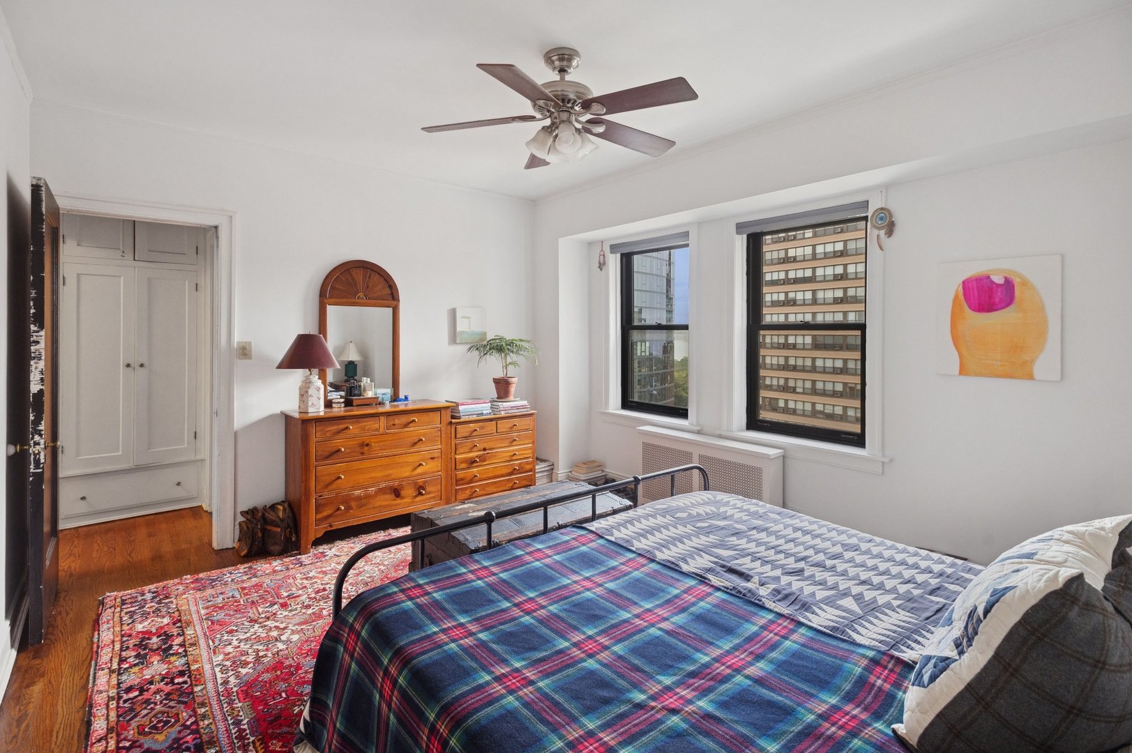 431 W Oakdale Avenue, Unit #14C, Chicago, IL 60657