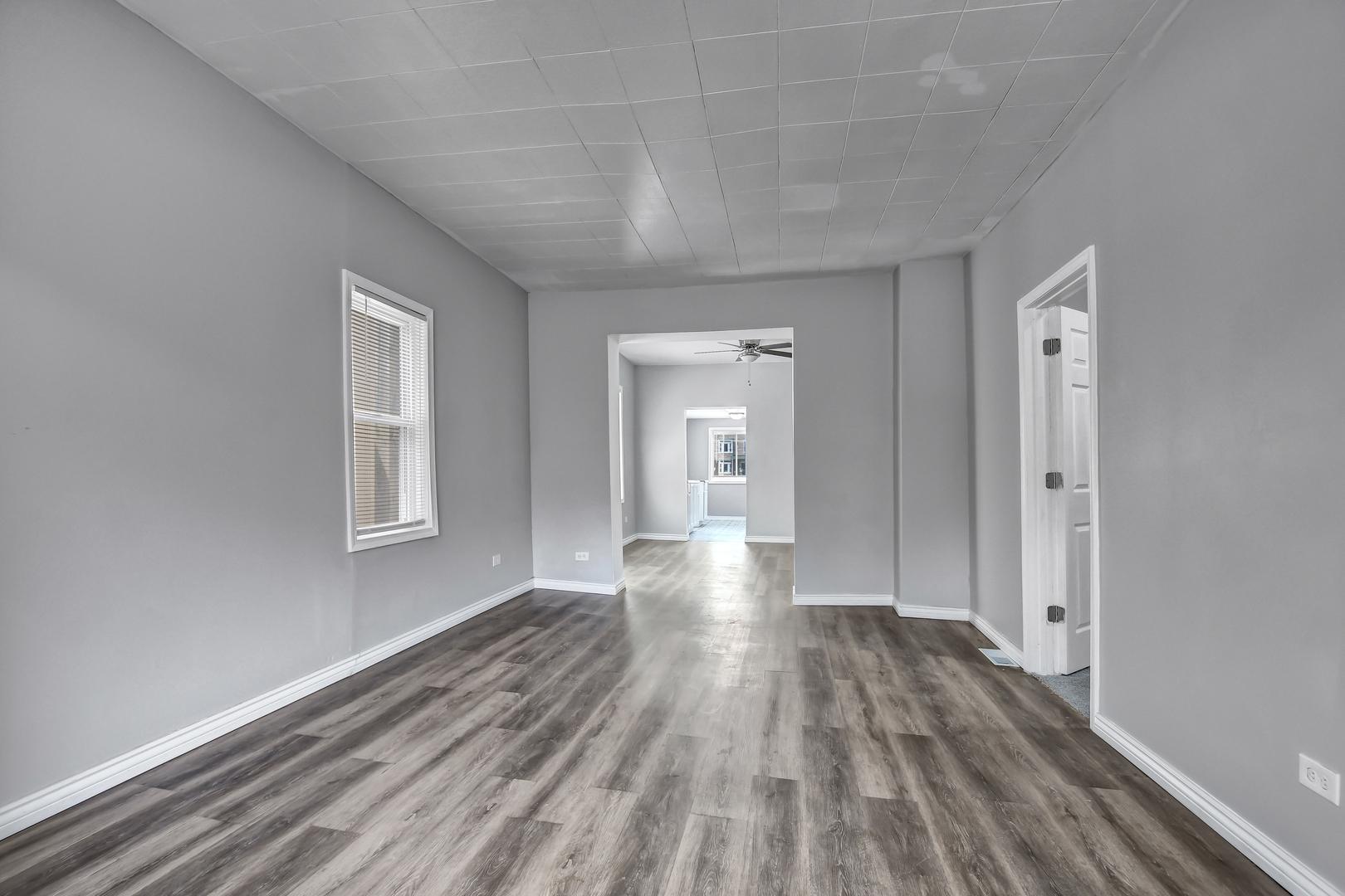 6336 S Saint Lawrence Avenue, Chicago, IL, 60637