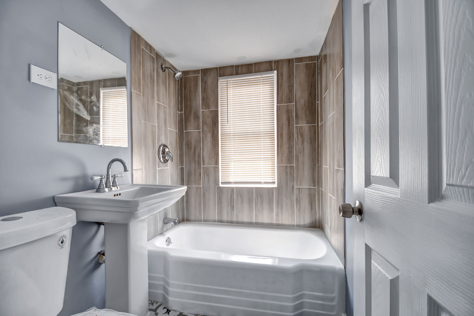 6336 S Saint Lawrence Avenue, Chicago, IL, 60637