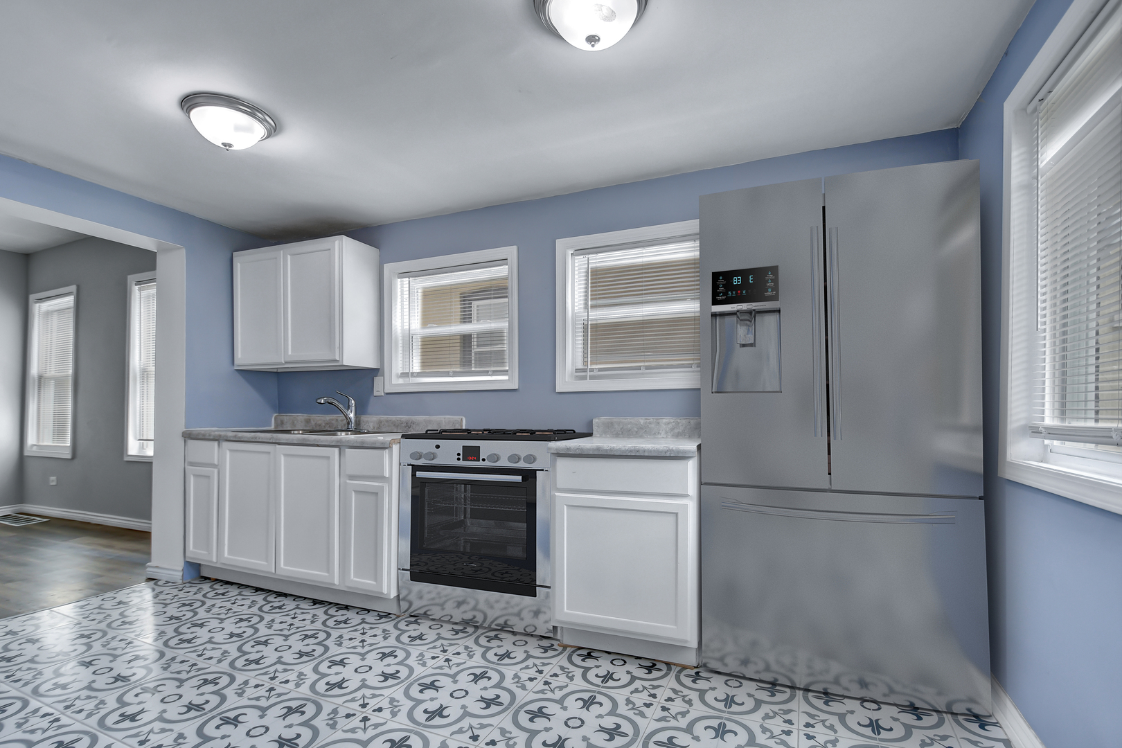 6336 S Saint Lawrence Avenue, Chicago, IL, 60637