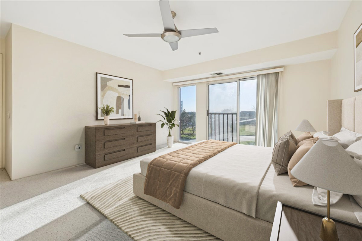 351 Kelburn Road, Unit #312, Deerfield, IL 60015