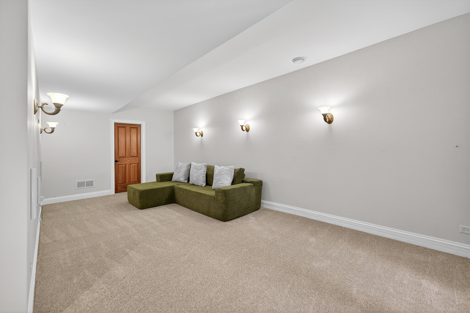 122 N 11th Avenue, St. Charles, IL, 60174