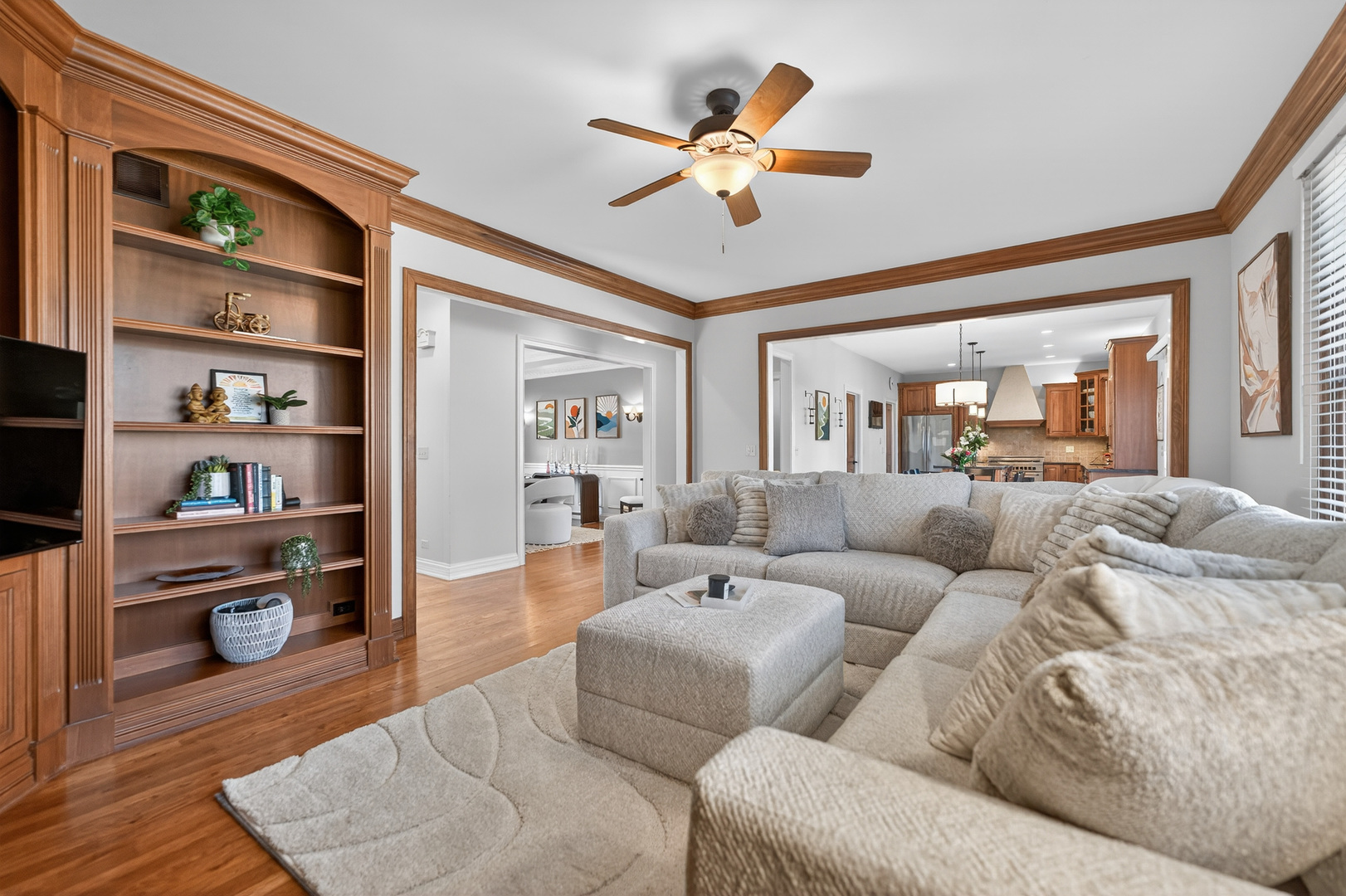 122 N 11th Avenue, St. Charles, IL, 60174