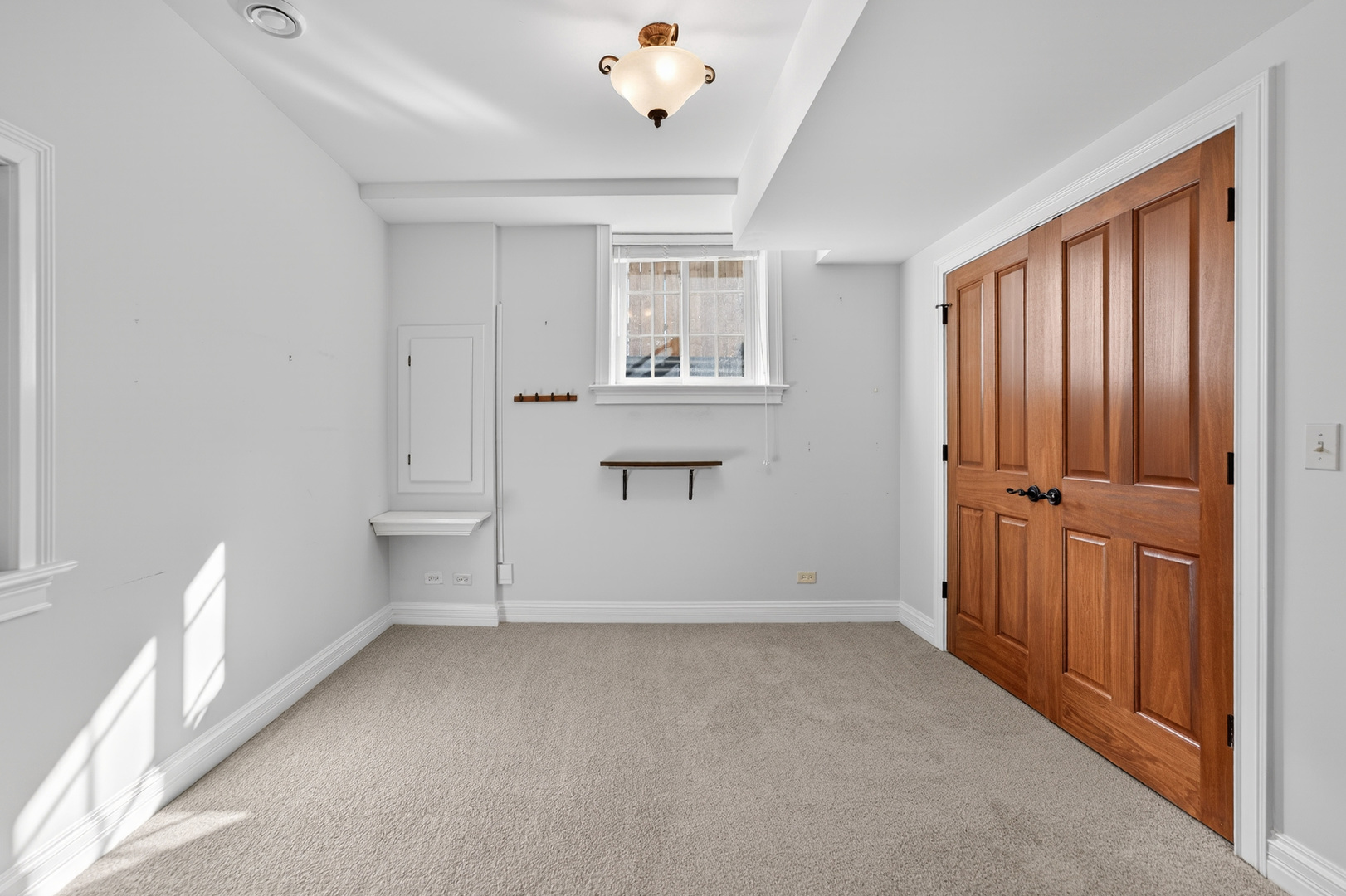 122 N 11th Avenue, St. Charles, IL, 60174