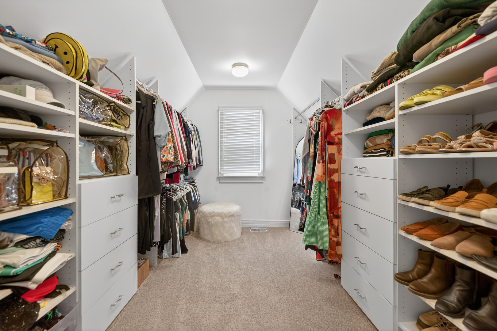 122 N 11th Avenue, St. Charles, IL, 60174