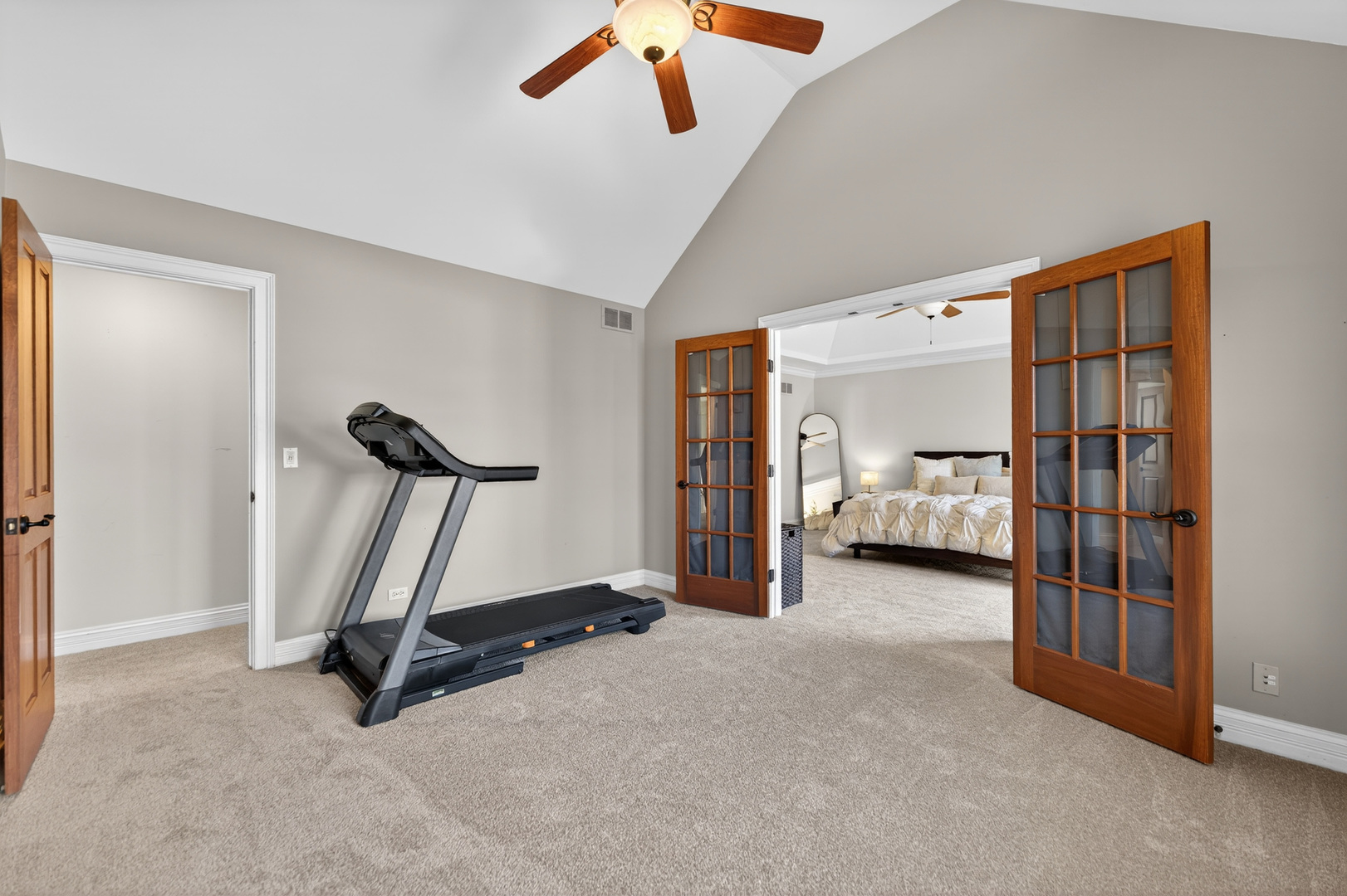 122 N 11th Avenue, St. Charles, IL, 60174