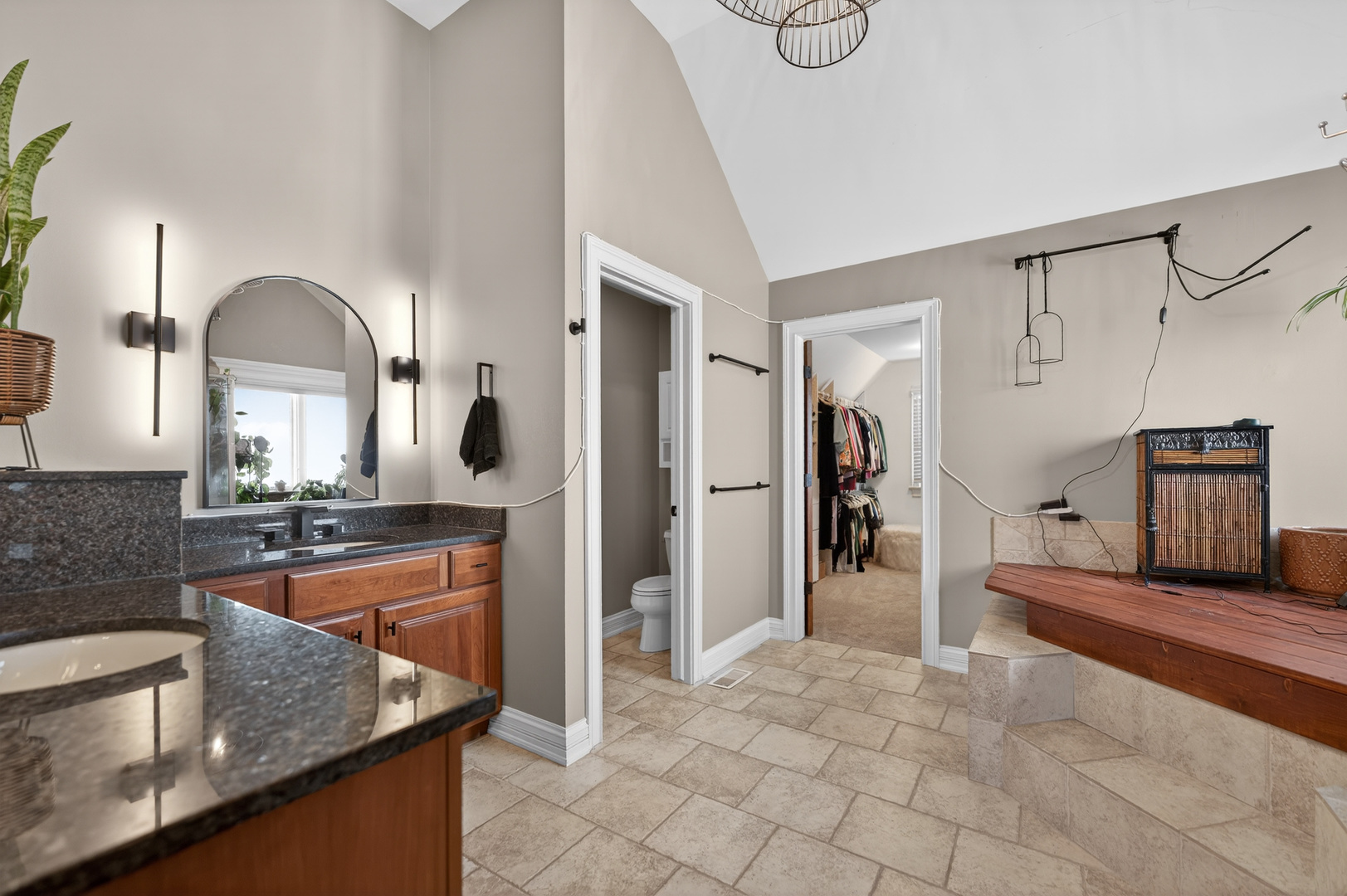 122 N 11th Avenue, St. Charles, IL, 60174