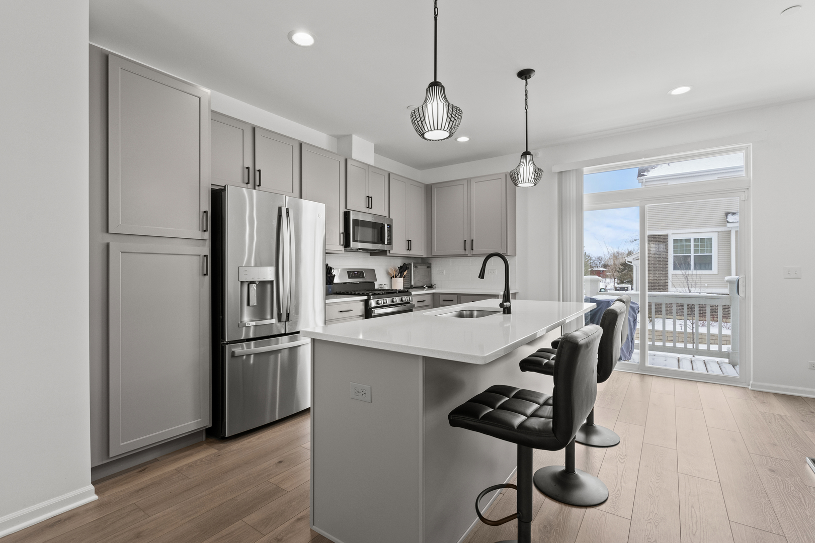 30W158 Wheeler Circle, Warrenville, IL, 60563