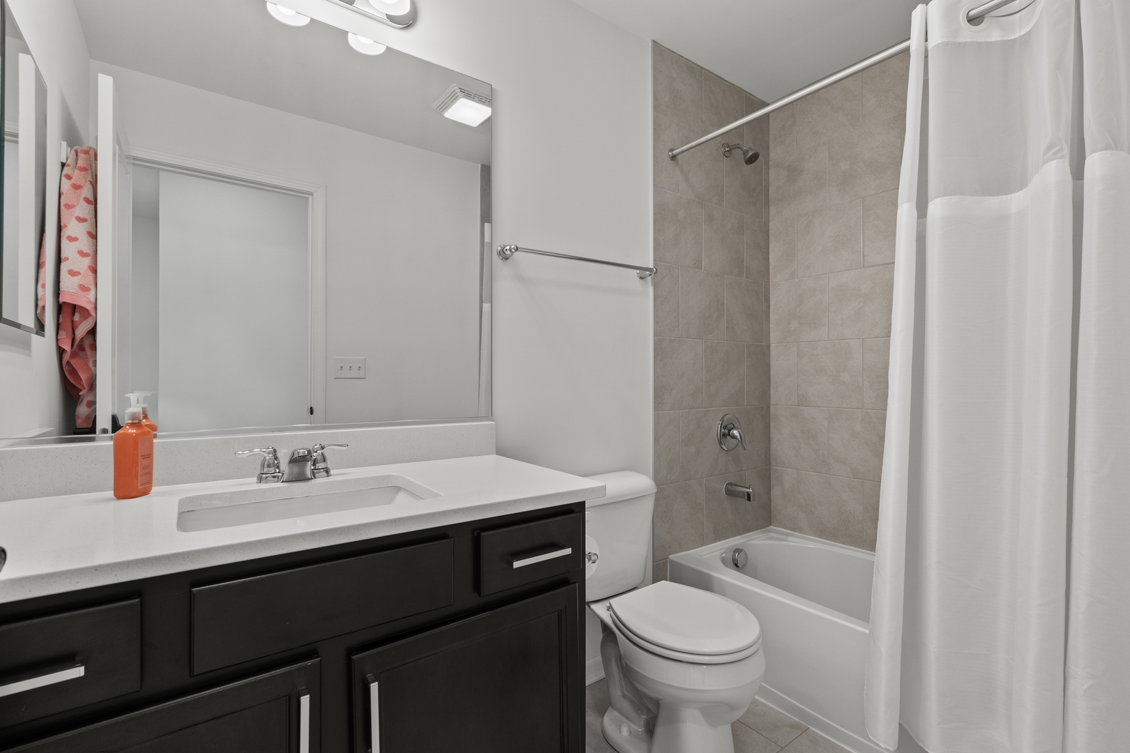 30W158 Wheeler Circle, Warrenville, IL, 60563