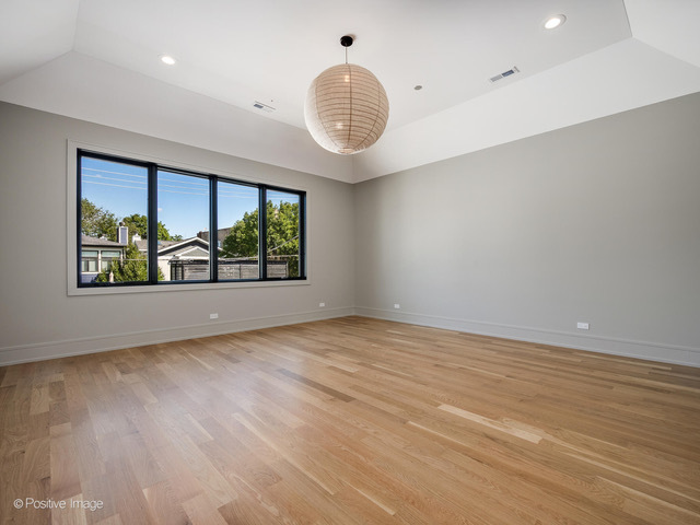 MLS #MRD12565393 image #5