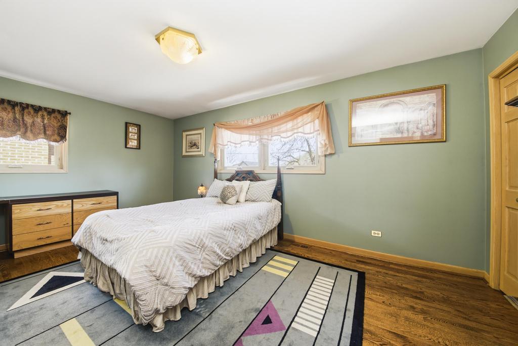 313 N Dee Road, Park Ridge, IL, 60068