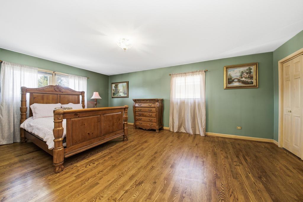 313 N Dee Road, Park Ridge, IL, 60068