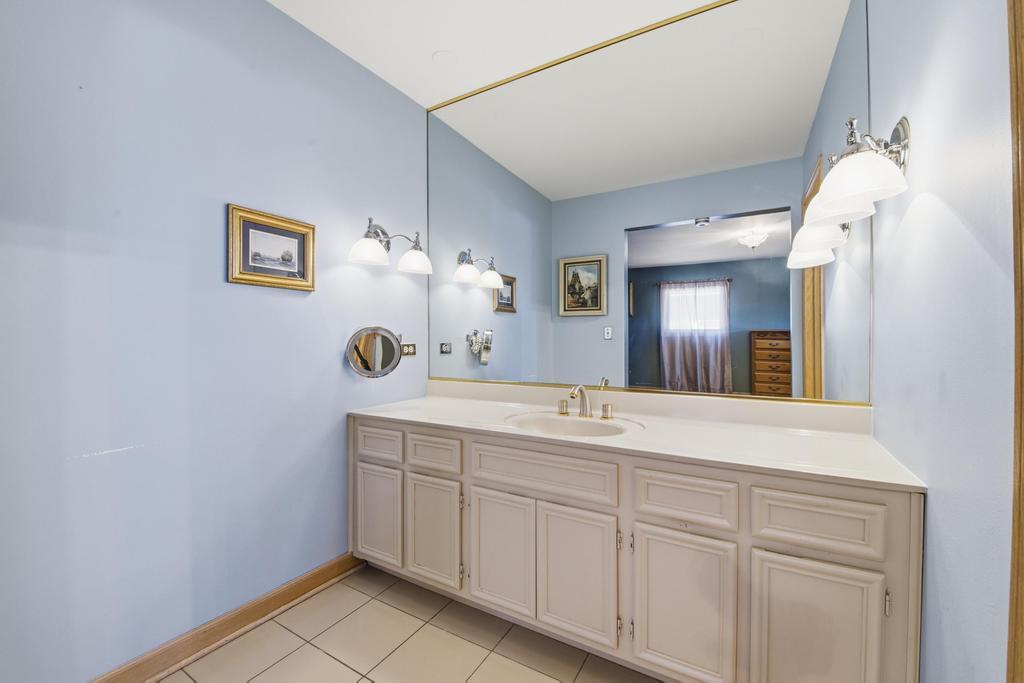 313 N Dee Road, Park Ridge, IL, 60068