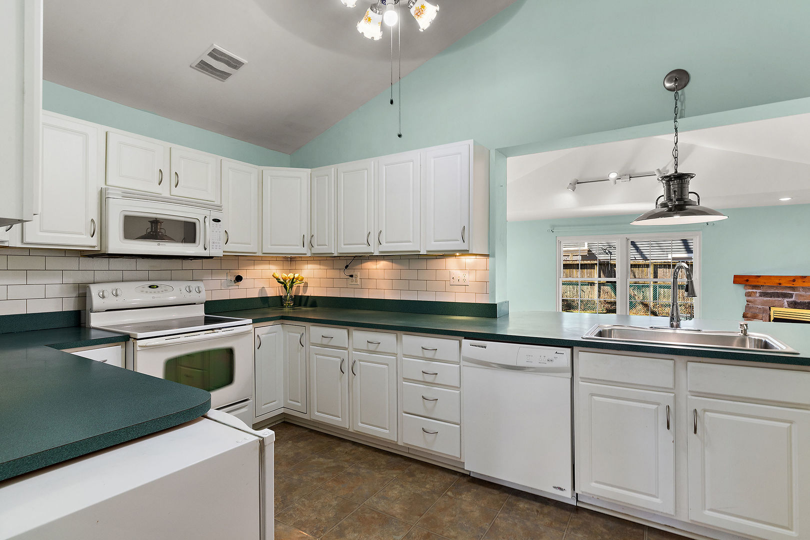 742 Pine Street, Deerfield, IL, 60015