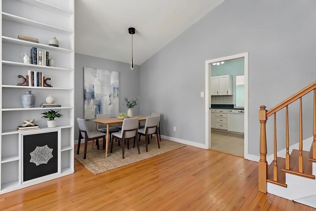 742 Pine Street, Deerfield, IL, 60015