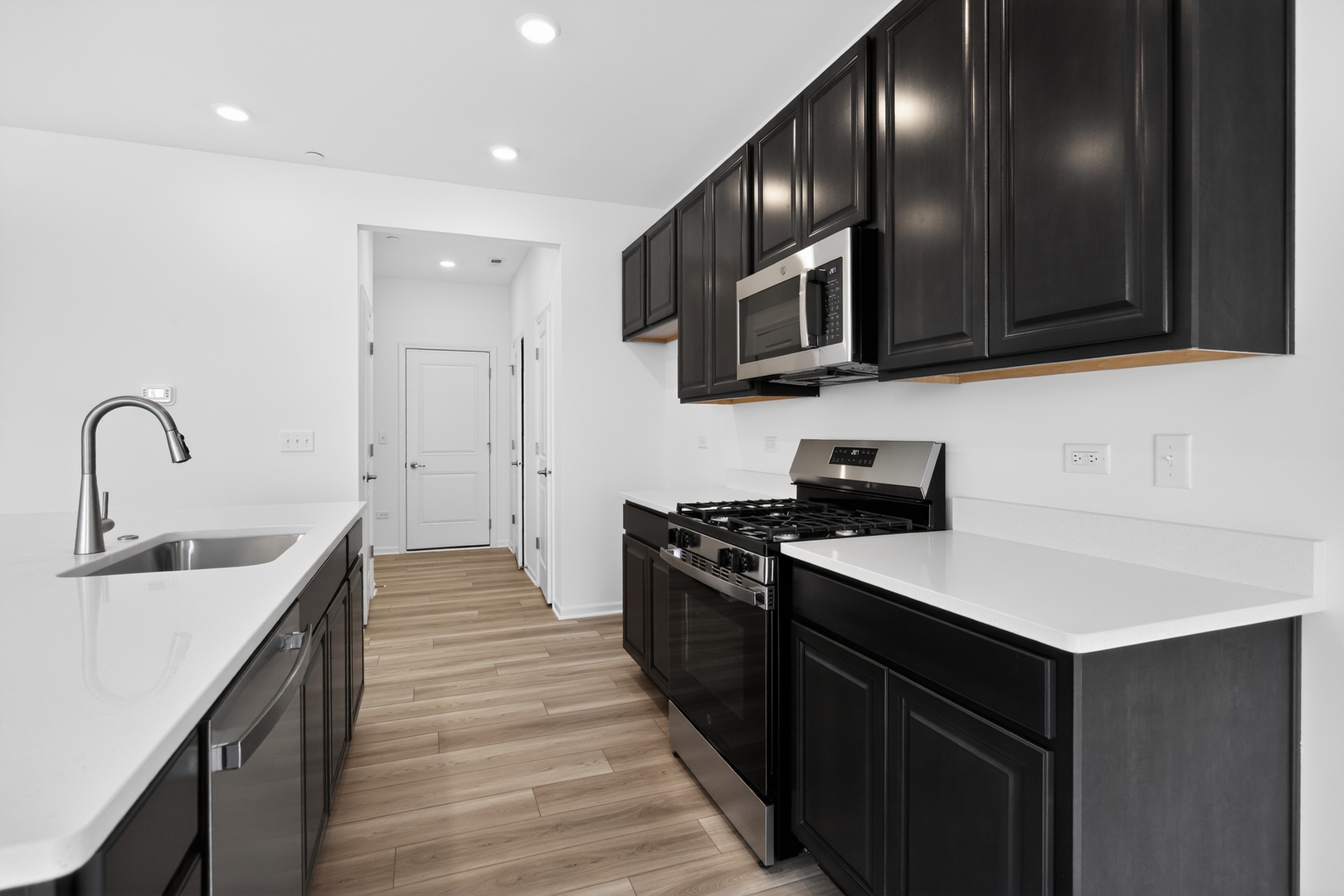 247 Cooney Way, Oswego, IL, 60543