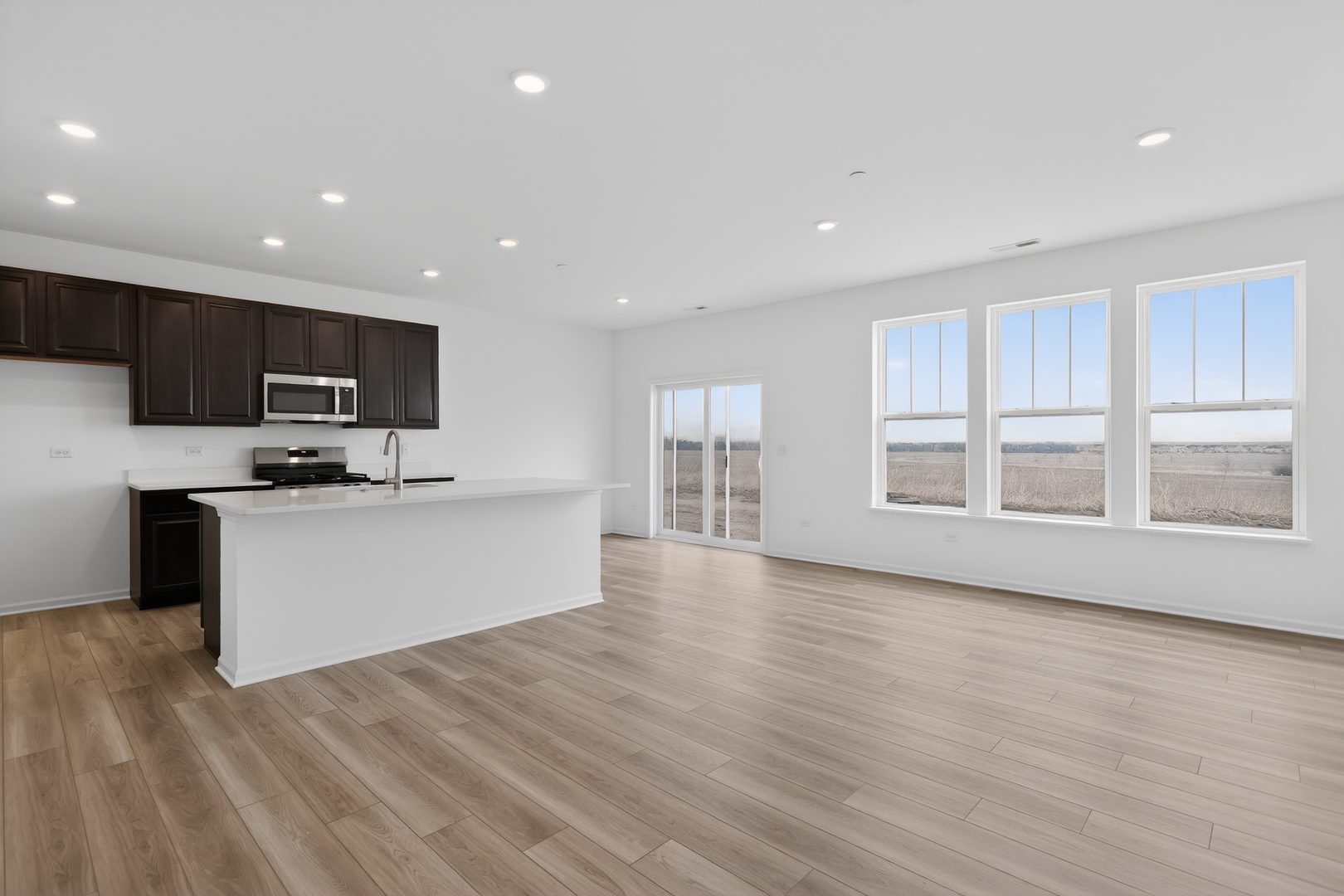 247 Cooney Way, Oswego, IL, 60543