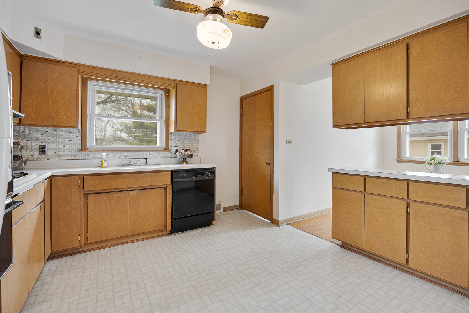 2701 Lee Street, Melrose Park, IL, 60164