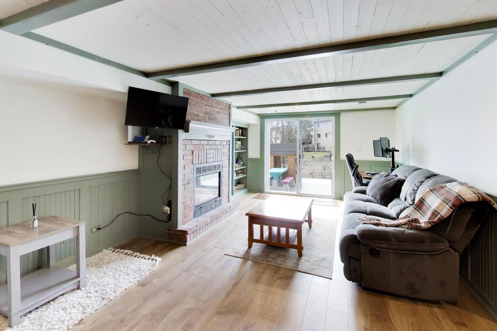 5083 Chambers Drive, Hoffman Estates, IL, 60010