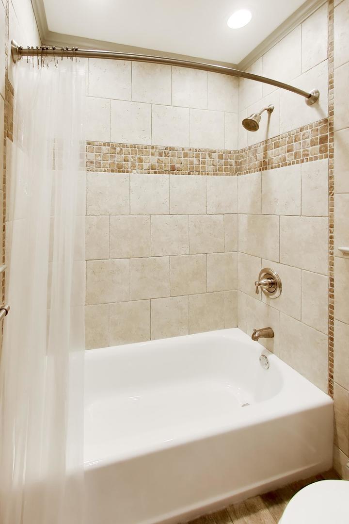 5083 Chambers Drive, Hoffman Estates, IL, 60010