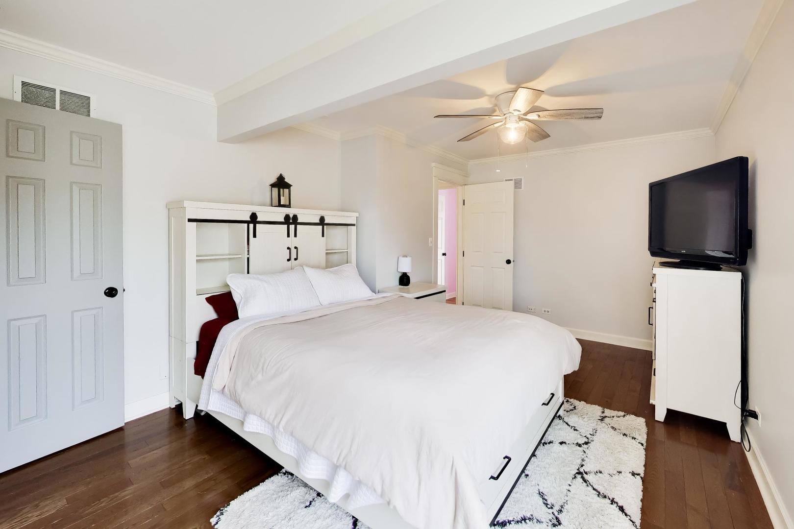 5083 Chambers Drive, Hoffman Estates, IL, 60010