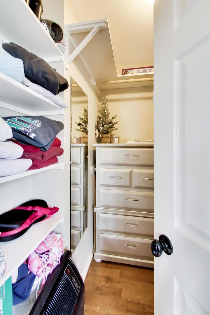 5083 Chambers Drive, Hoffman Estates, IL, 60010