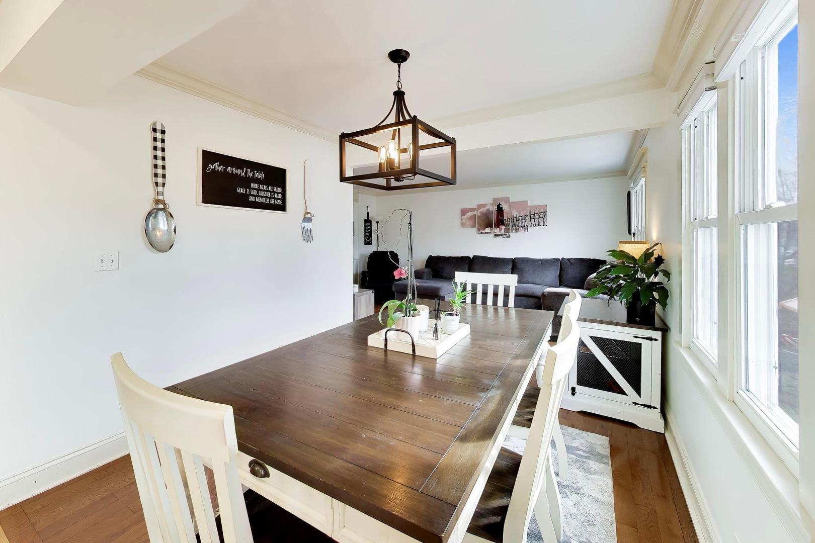 5083 Chambers Drive, Hoffman Estates, IL, 60010