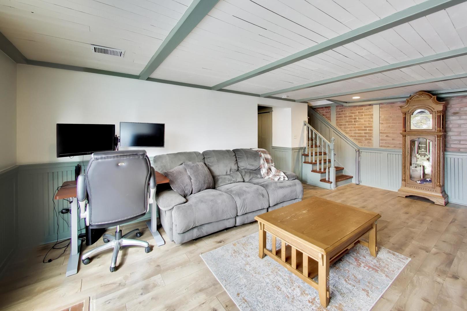 5083 Chambers Drive, Hoffman Estates, IL, 60010