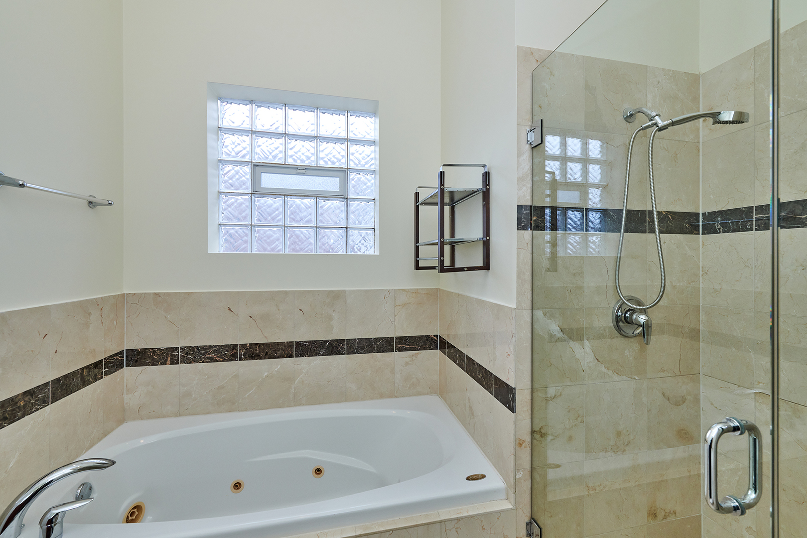 2436 W CORTEZ Avenue UNIT 3E, Chicago, IL, 60622