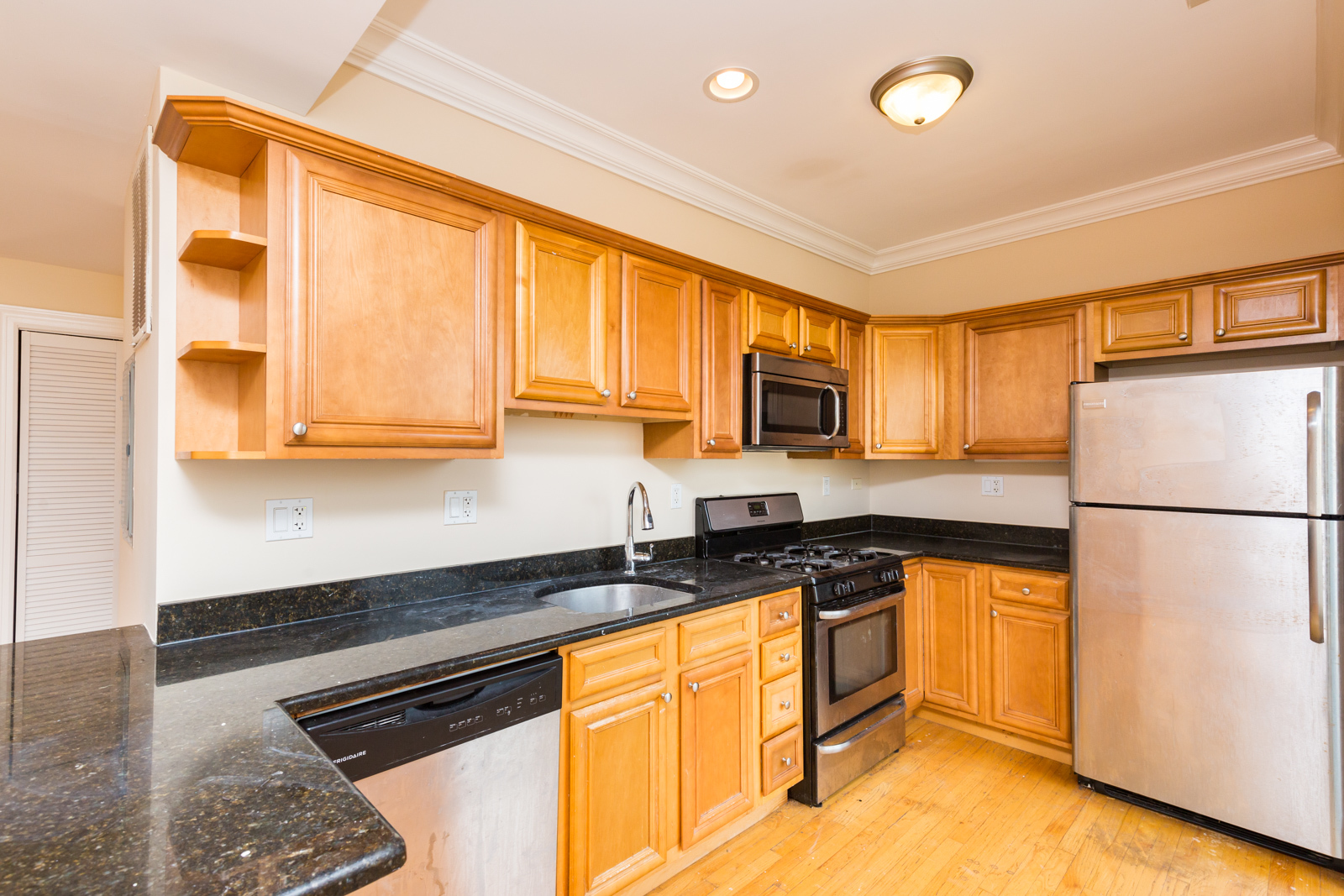 MLS #MRD12605261 image #2