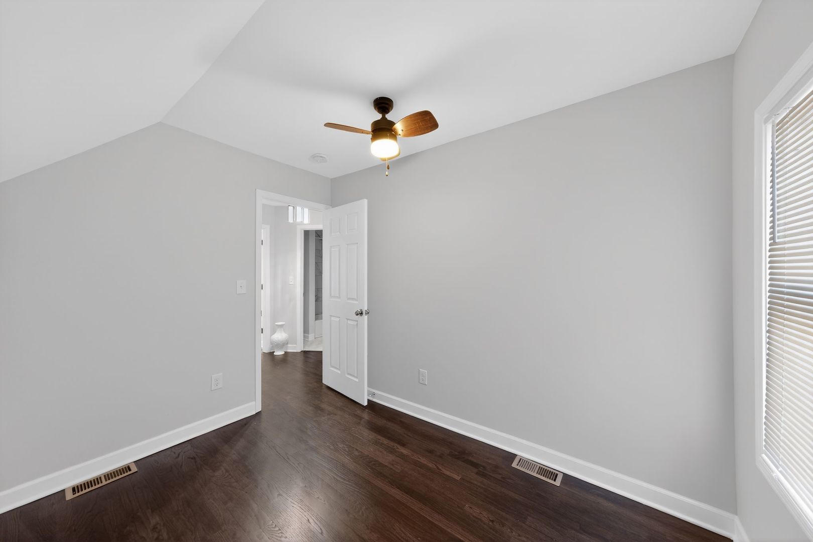 MLS #MRD12605596 image #23