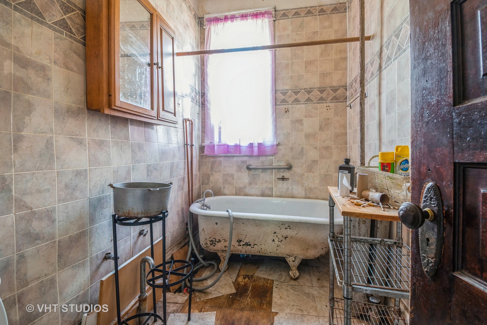 7206 S Champlain Avenue, Chicago, IL, 60619