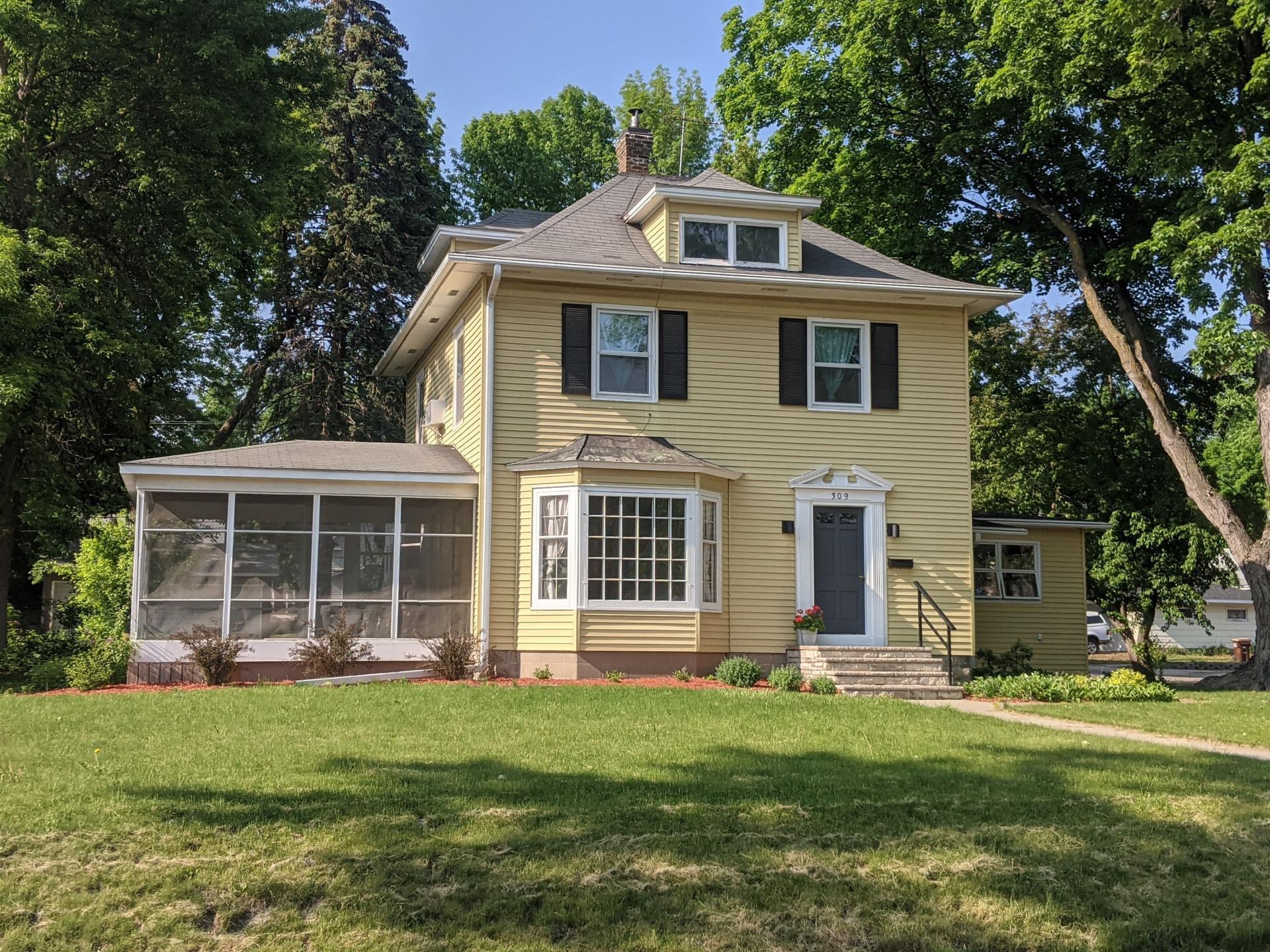 Homes for sale in Buffalo, MN | 309 Division St E, Buffalo, MN 55313 | MLS# 6379821