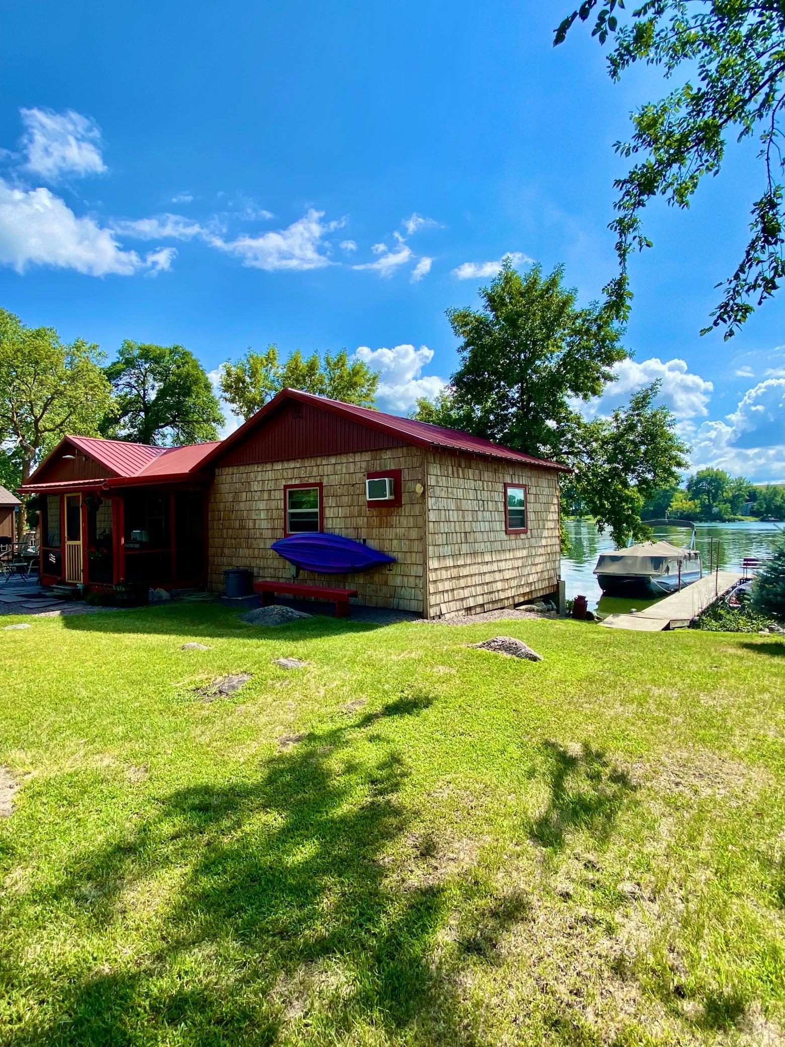 108 Lakota Island, Big Stone City, SD, 57216