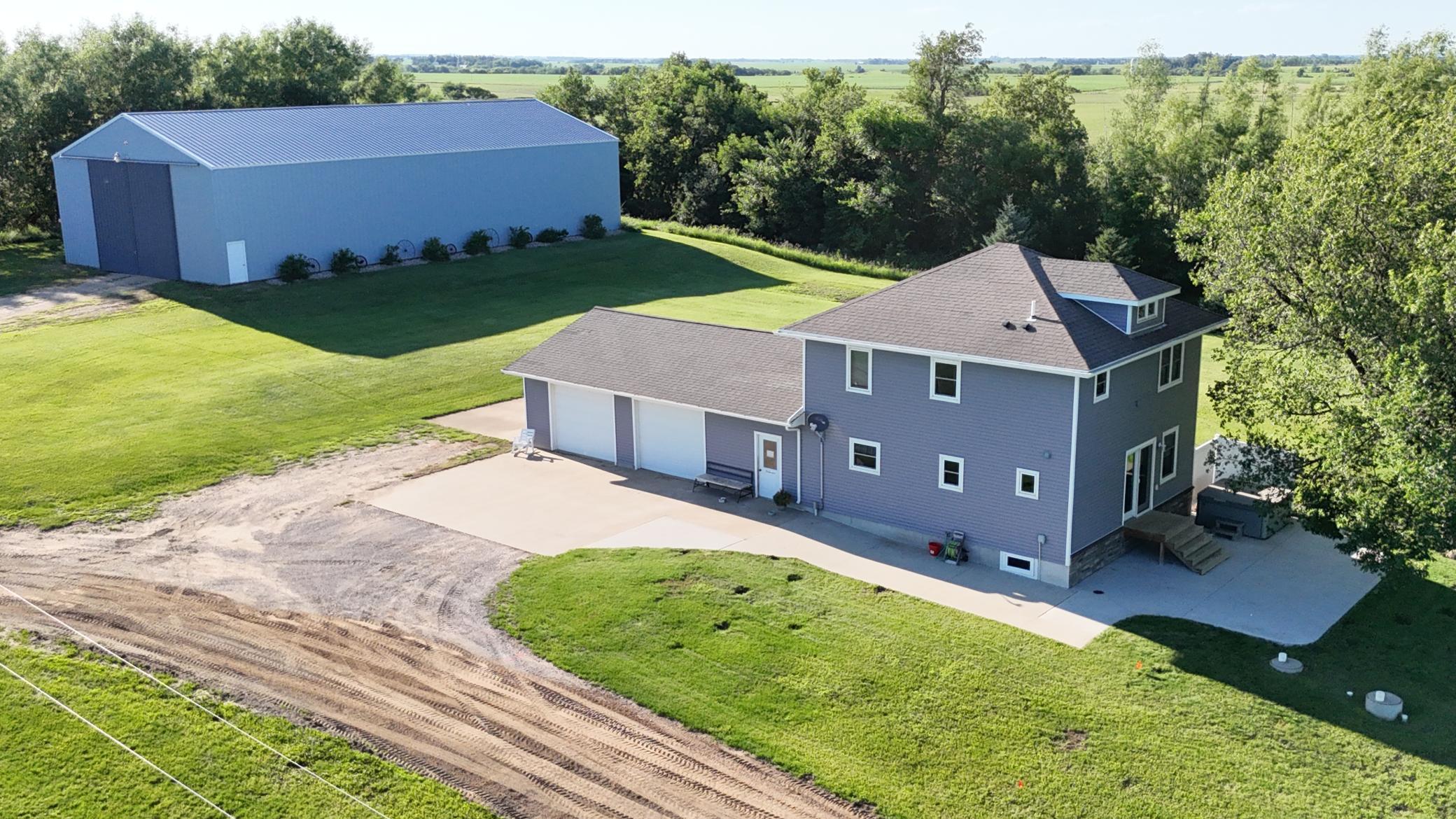 1637 Flag Avenue N, Golden Valley, MN, 55427