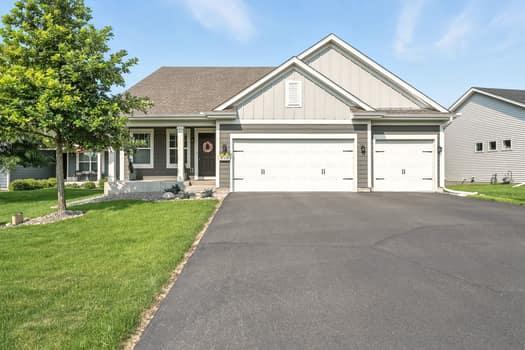 Welcome to 11820 Pineridge Way